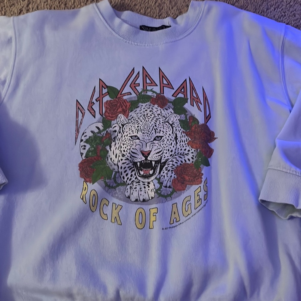 Girls XL Def Leopard Sweatshirt